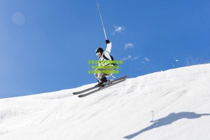 开云下载_冰雪运动热潮席卷全国，冬奥效应持续升温，全民参与开启新篇章